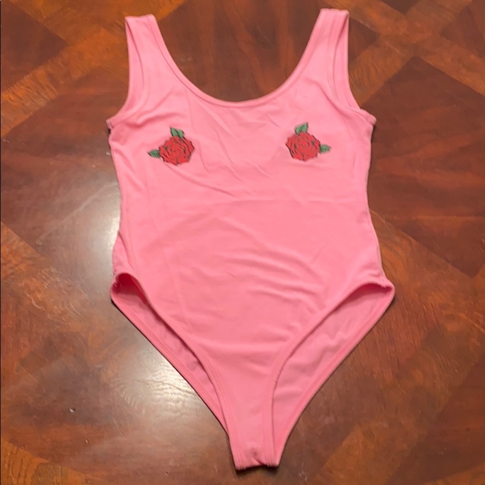 Forever 21 pink rosebud bodysuit
